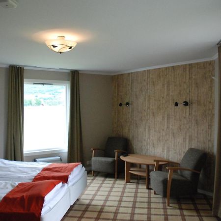 Fleischer'S Motel Voss Room photo