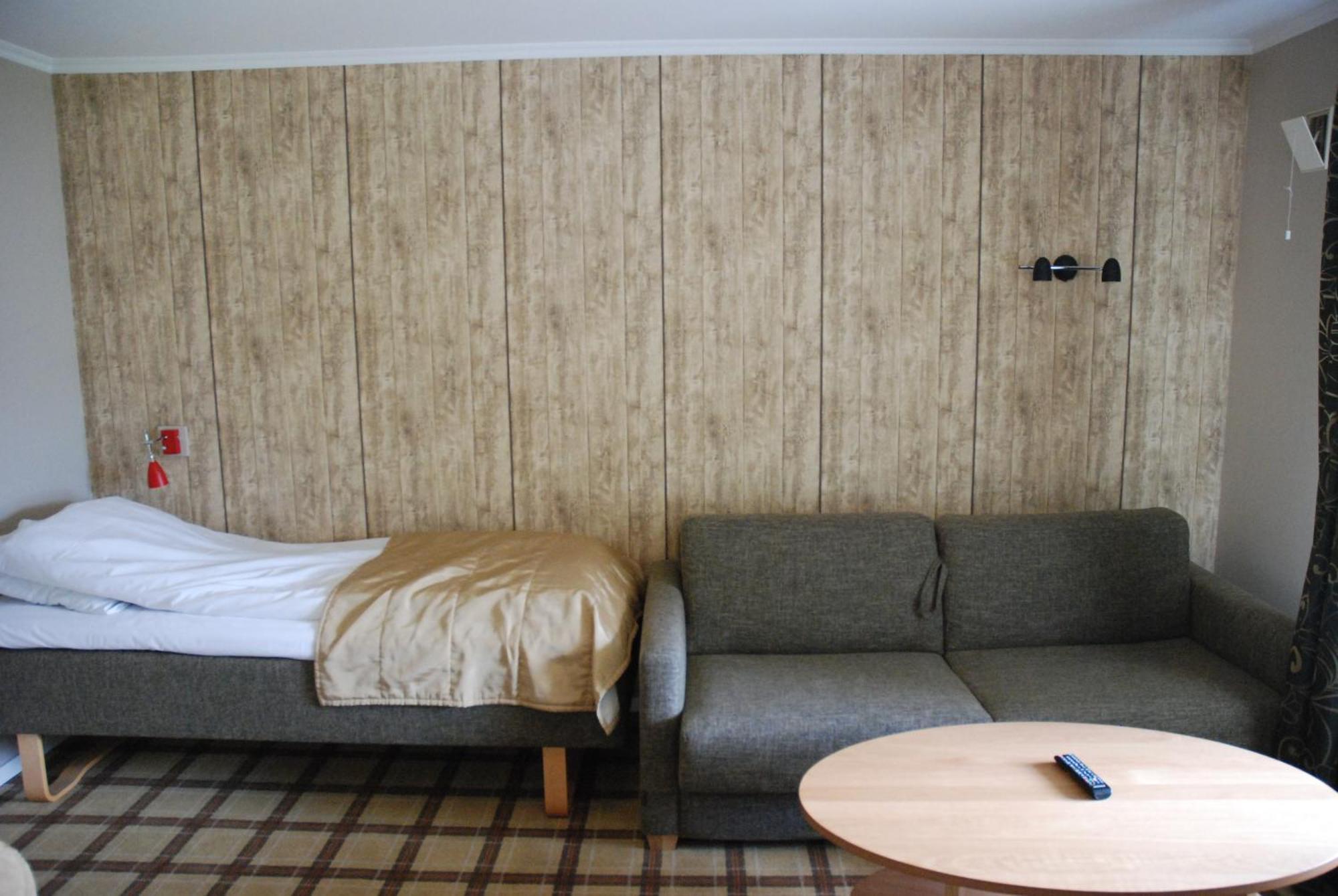 Fleischer'S Motel Voss Room photo