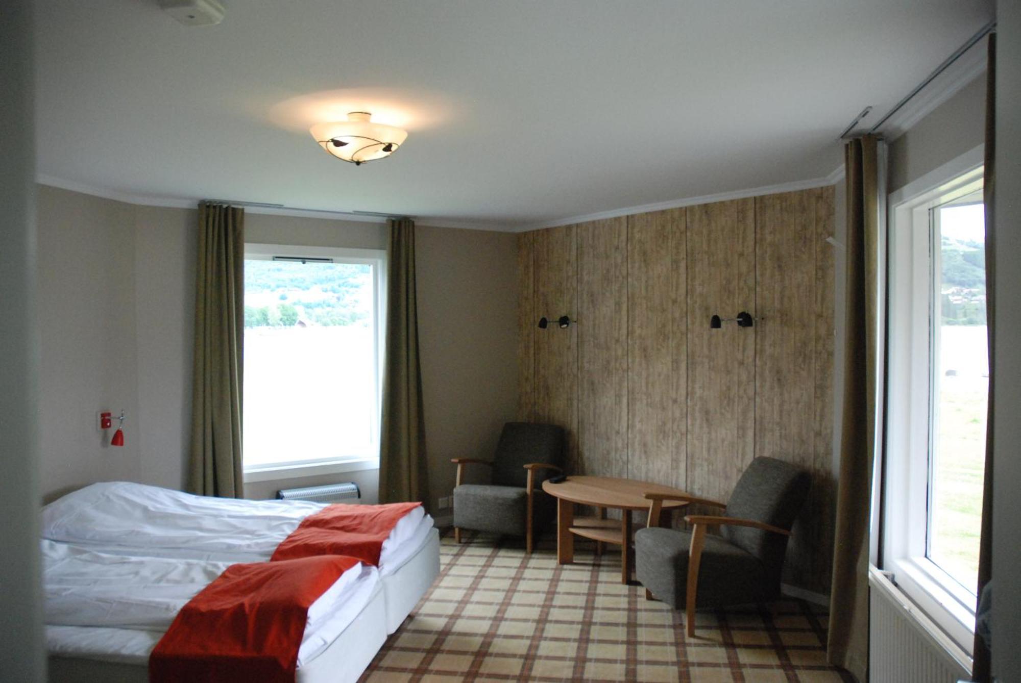 Fleischer'S Motel Voss Room photo